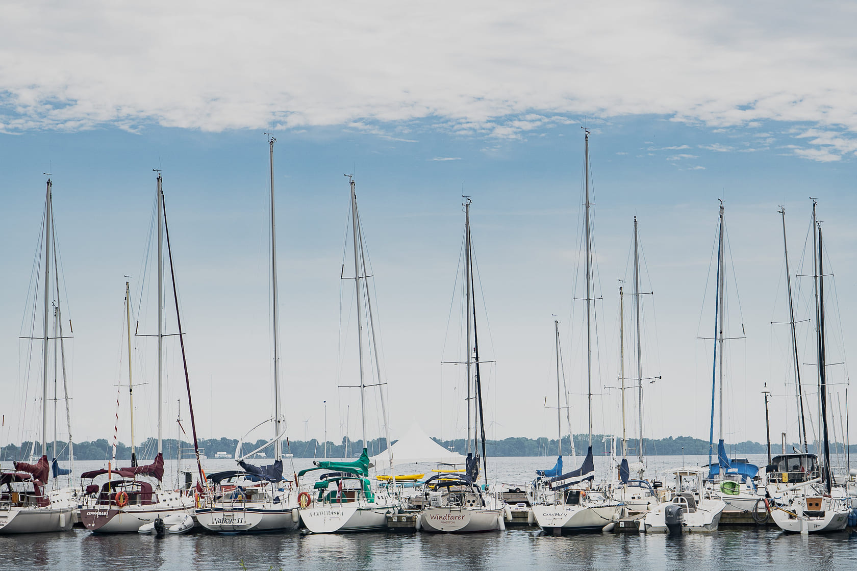 glavnaja row of boats docked